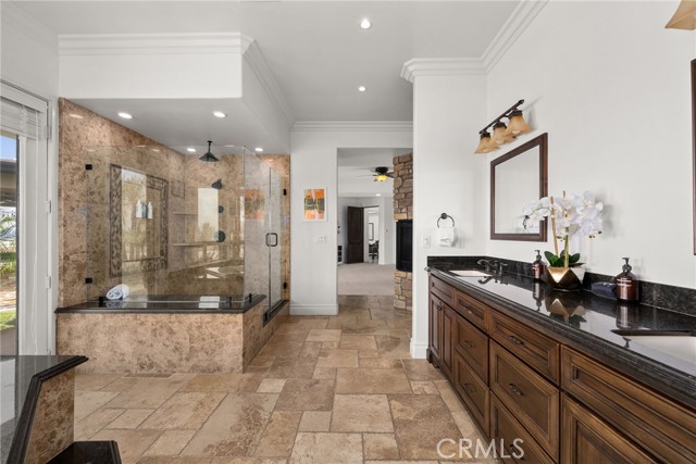 Detail Gallery Image 16 of 66 For 39625 Calle Cabernet, Temecula,  CA 92591 - 8 Beds | 6/3 Baths