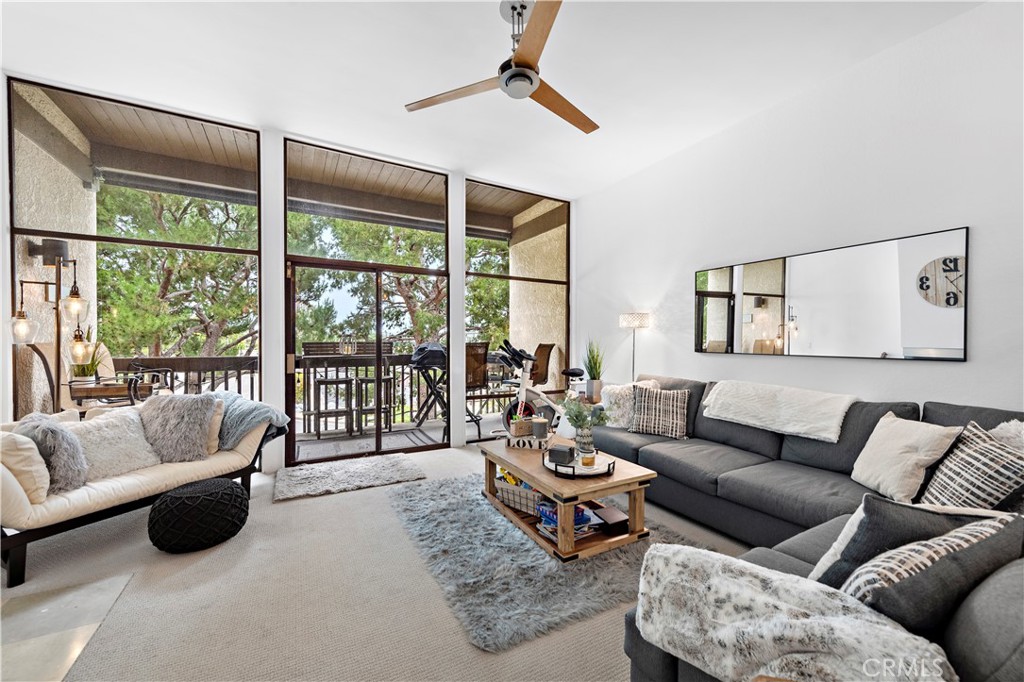 7232 Marina Pacifica Drive S