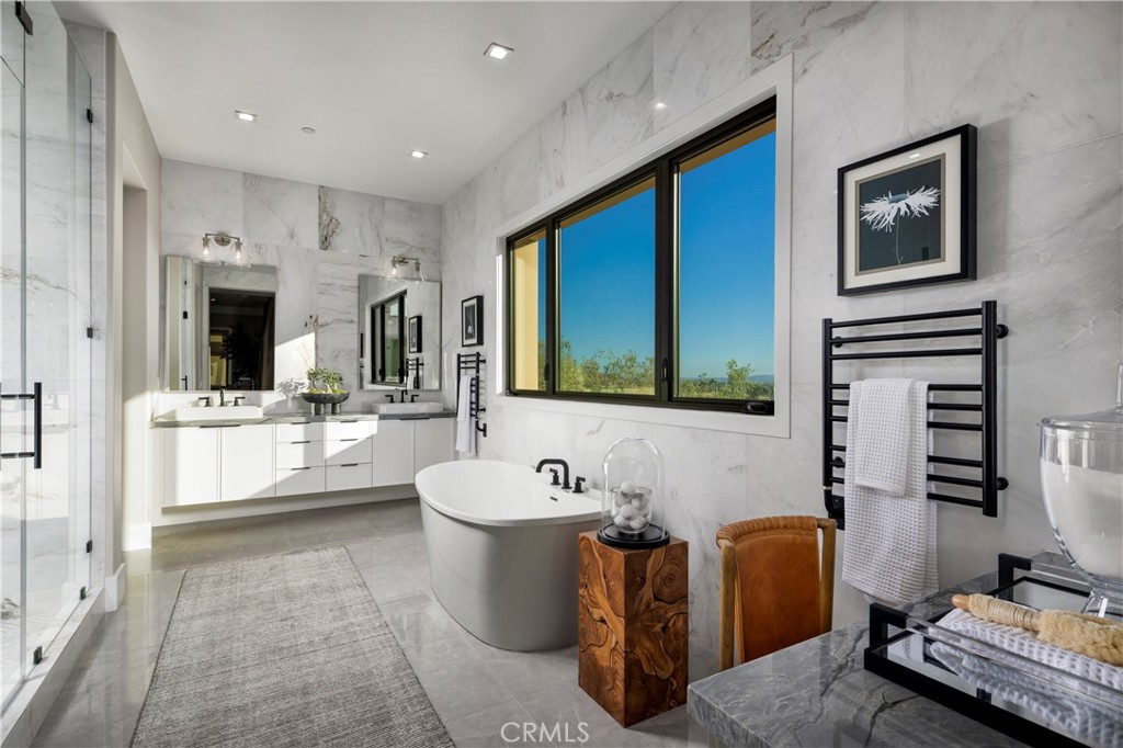 MLS #OC25267836 image #13