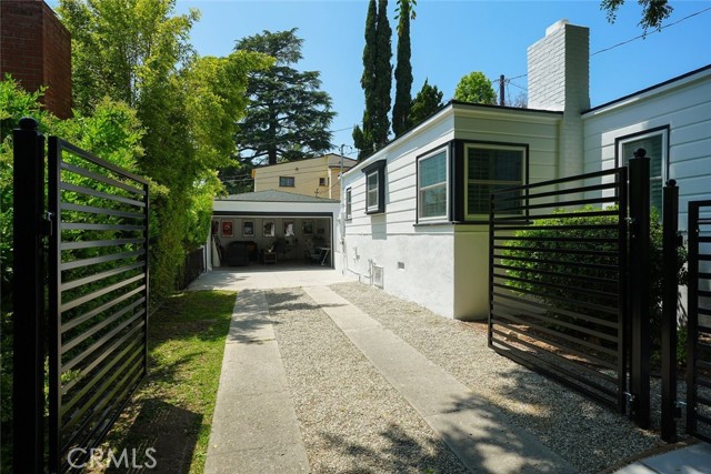 Detail Gallery Image 64 of 73 For 4555 Encinas Dr, La Canada Flintridge,  CA 91011 - 3 Beds | 2 Baths