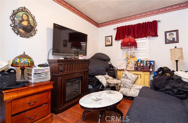 Detail Gallery Image 11 of 22 For 627 S Mcdonnell Ave, –,  CA 90022 - 2 Beds | 1 Baths