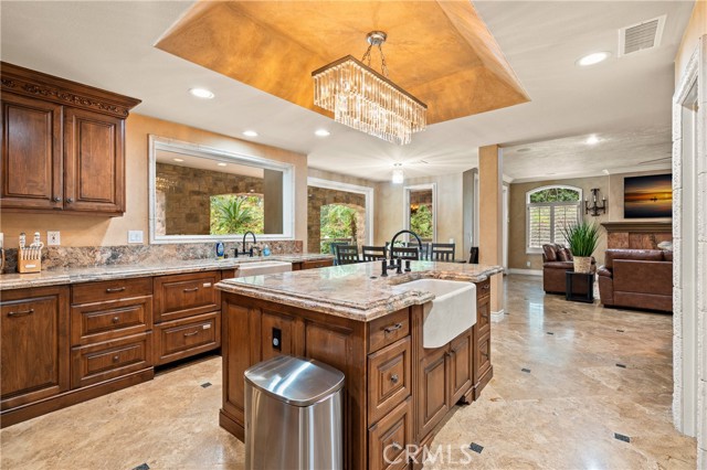 Detail Gallery Image 4 of 16 For 25 via Terracaleta, Coto de Caza,  CA 92679 - 5 Beds | 3 Baths