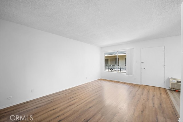 1422 N Curson Avenue, Los Angeles CA: https://media.crmls.org/medias/f1ad8d02-45bc-4d5b-b069-7f350e7f4de3.jpg