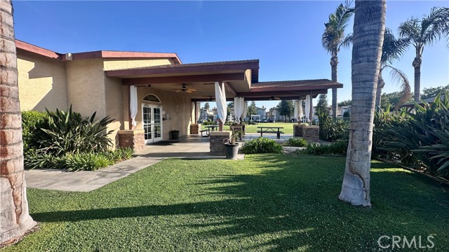 600 Hosking Avenue, Bakersfield CA: https://media.crmls.org/medias/f1ae5f5e-bb7b-4042-970b-a4930f0021d8.jpg