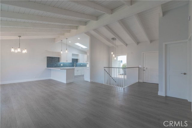 Detail Gallery Image 4 of 40 For 633 Vista Bonita, Newport Beach,  CA 92660 - 3 Beds | 2/1 Baths