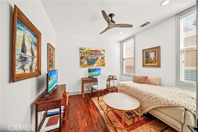 Detail Gallery Image 23 of 34 For 720 Marguerite Ave #1,  Corona Del Mar,  CA 92625 - 3 Beds | 2/1 Baths