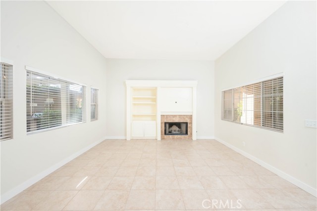 43144 Teramo Street, Temecula CA: https://media.crmls.org/medias/f1afa150-7cff-450d-8a87-4e56496b92f5.jpg