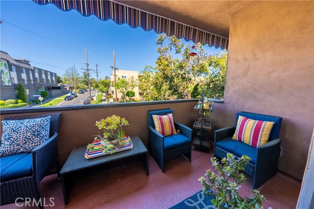 Detail Gallery Image 6 of 21 For 4200 Laurel Canyon Bld #205,  Studio City,  CA 91604 - 2 Beds | 2 Baths