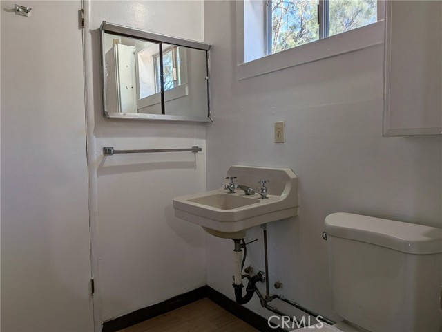 Detail Gallery Image 7 of 12 For 9163 Navajo Trl, Morongo Valley,  CA 92256 - 1 Beds | 1 Baths