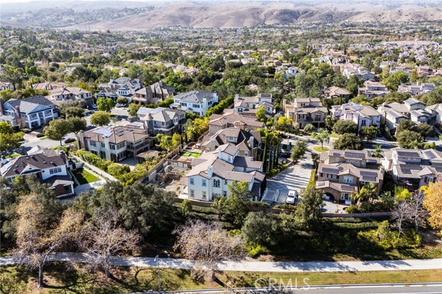 18 Elissa, Ladera Ranch CA: https://media.crmls.org/medias/f1b12756-ddf3-46c0-8f5f-d3cf8e773284.jpg