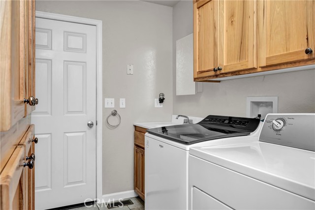Detail Gallery Image 23 of 31 For 17120 Knollview Dr, Hidden Valley Lake,  CA 95467 - 3 Beds | 2 Baths