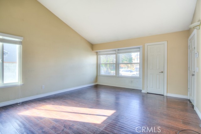 Detail Gallery Image 6 of 38 For 2851 S Cucamonga Ave, Ontario,  CA 91761 - 3 Beds | 2 Baths