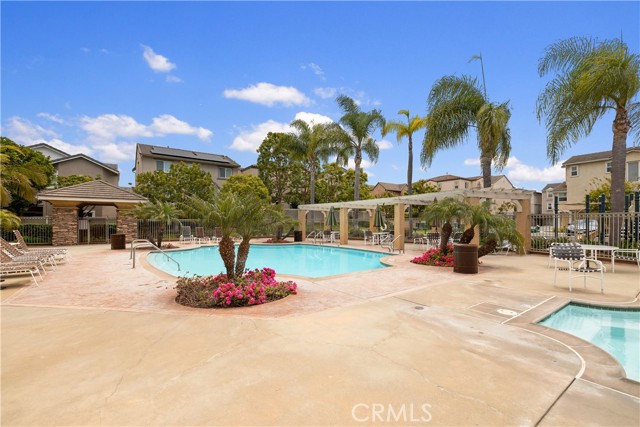 2889 Plaza Del Amo, Torrance CA: https://media.crmls.org/medias/f1b3436a-011d-4a0b-80c6-9660b75dc65a.jpg
