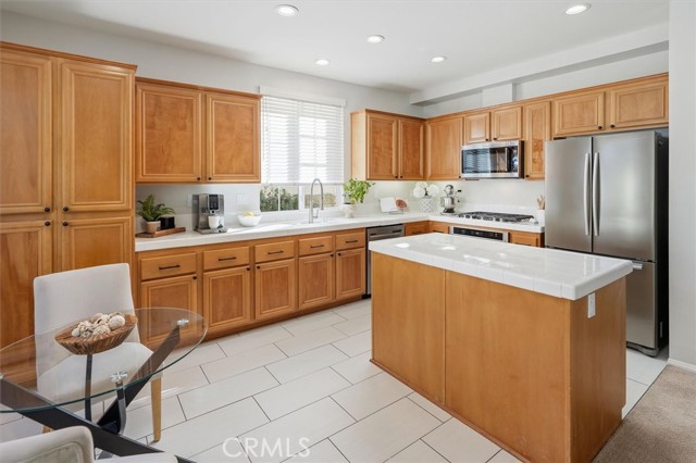 Detail Gallery Image 11 of 41 For 23361 Pike, Valencia,  CA 91355 - 4 Beds | 3 Baths