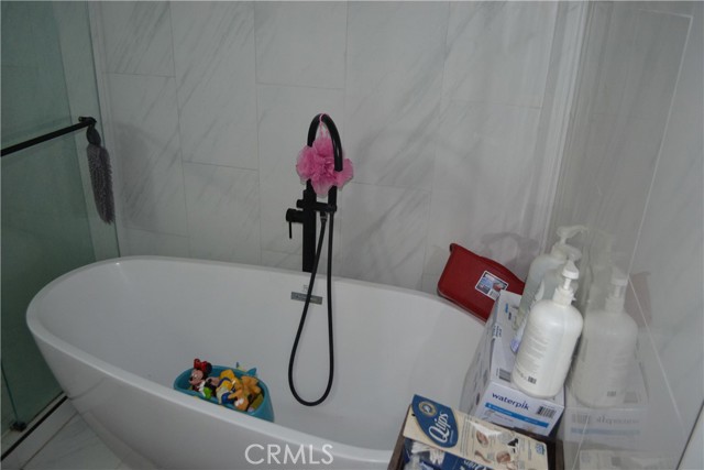 Detail Gallery Image 9 of 24 For 3970 Strang St, Los Angeles,  CA 90063 - 2 Beds | 1 Baths