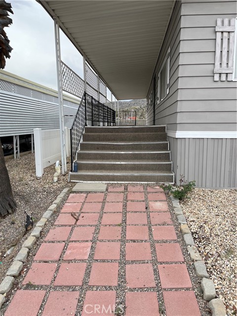 Detail Gallery Image 3 of 14 For 54999 Martinez, Yucca Valley,  CA 92284 - 2 Beds | 2 Baths