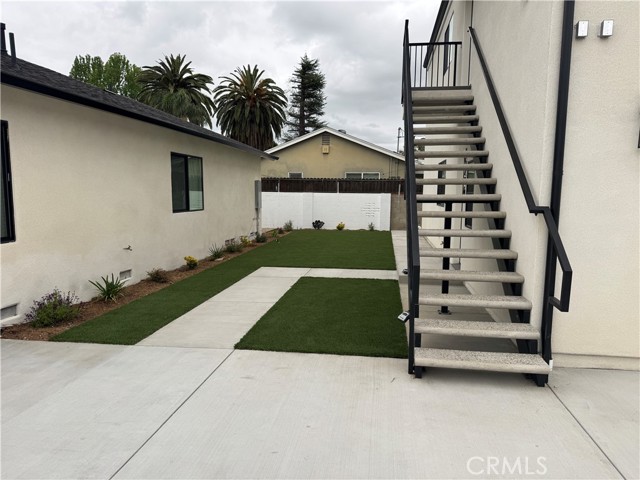 15238 Kingsbury Street, Mission Hills (San Fernando) CA: https://media.crmls.org/medias/f1b420ba-bc2e-4ab6-b329-12603dc93e57.jpg
