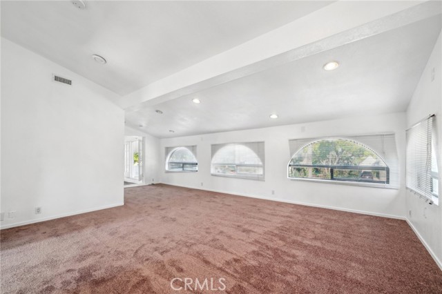 3098 N Arrowhead Avenue, San Bernardino CA: https://media.crmls.org/medias/f1b47858-3690-4a25-8908-4a34e7d21b70.jpg
