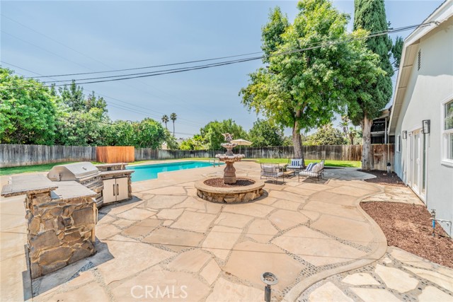 306 Felisa Court, Redlands CA: https://media.crmls.org/medias/f1b48540-6d93-4e43-984c-73aaf2256e53.jpg