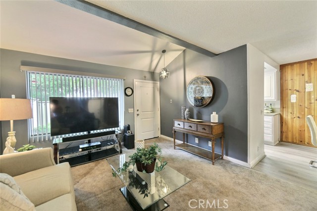 Detail Gallery Image 3 of 18 For 3533 Eucalyptus St, West Covina,  CA 91792 - 2 Beds | 2/1 Baths