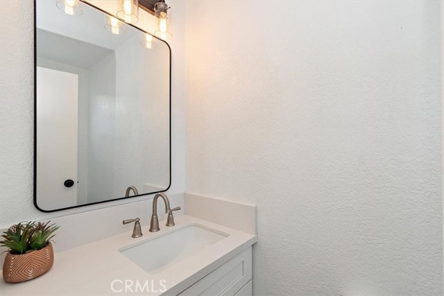 4543 W 168th Street, Lawndale CA: https://media.crmls.org/medias/f1b63bcb-5714-4c38-98ba-fd5f3a2c1870.jpg