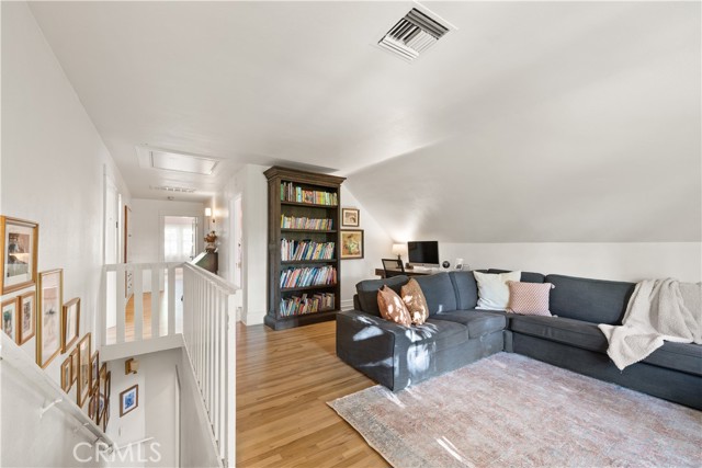 743 Harvard Avenue, Claremont CA: https://media.crmls.org/medias/f1b9543b-4a7b-4ec3-9b5a-e19426af8587.jpg