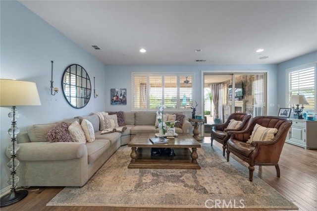 Detail Gallery Image 13 of 46 For 31705 Seville St, Temecula,  CA 92591 - 4 Beds | 4/1 Baths