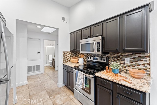 5470 Copper Canyon Road, Yorba Linda CA: https://media.crmls.org/medias/f1ba7262-e98b-4c6e-b9b9-3bb139198bdf.jpg