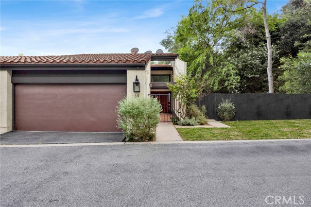 Detail Gallery Image 3 of 43 For 69 Penhill Ct, Glendale,  CA 91206 - 3 Beds | 3 Baths