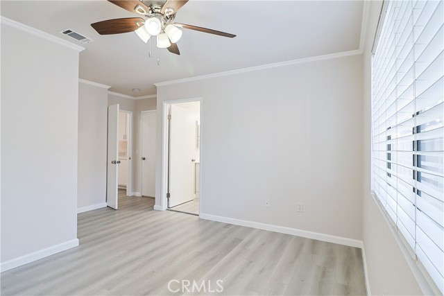 8338 Woodley Pl, North Hills CA: https://media.crmls.org/medias/f1bb58e4-9d72-4ed1-a638-2cc84e853480.jpg