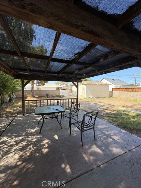 927 E. Murphy, Blythe CA: https://media.crmls.org/medias/f1bc1ed4-040f-483b-8aff-51769b34f000.jpg