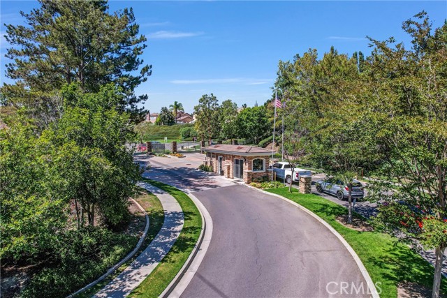 22921 Maiden Lane, Mission Viejo CA: https://media.crmls.org/medias/f1bdd355-e3e1-4ffd-a432-cb39fbdc2a15.jpg