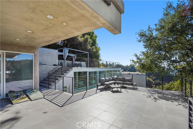 Detail Gallery Image 42 of 46 For 9716 Oak Pass Rd, Beverly Hills,  CA 90210 - 6 Beds | 3/2 Baths