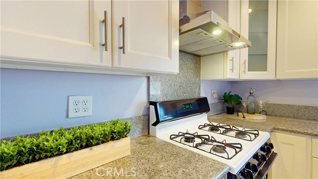 Detail Gallery Image 11 of 49 For 9551 Arleta Ave, Arleta,  CA 91331 - 5 Beds | 4 Baths
