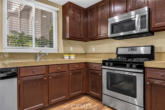 Detail Gallery Image 9 of 33 For 248 California Ct, Mission Viejo,  CA 92692 - 2 Beds | 2 Baths