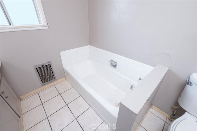 2306 W Cedarwood Street, West Covina CA: https://media.crmls.org/medias/f1c0d29e-0205-4163-9c64-729409678c45.jpg