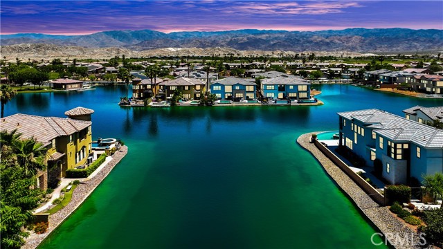 43228 Bacino Court, Indio CA: https://media.crmls.org/medias/f1c0d493-fcef-42d9-ab16-978526e27521.jpg