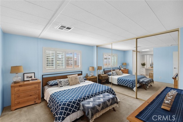 20701 Beach Boulevard, Huntington Beach CA: https://media.crmls.org/medias/f1c0ec37-4f70-40cf-bd95-79fb2f0d3983.jpg