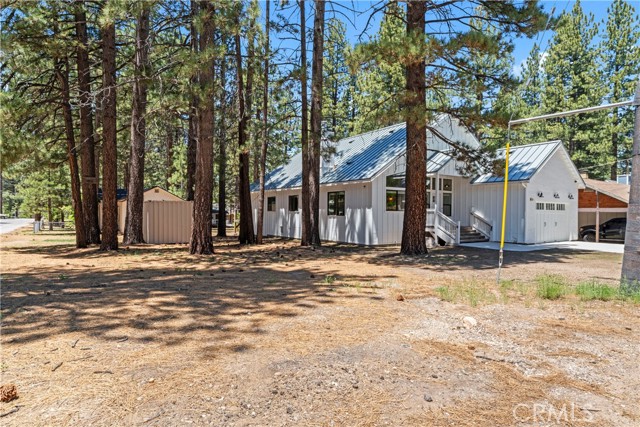 Detail Gallery Image 36 of 44 For 374 Mountainaire Ln, Big Bear Lake,  CA 92315 - 4 Beds | 3 Baths