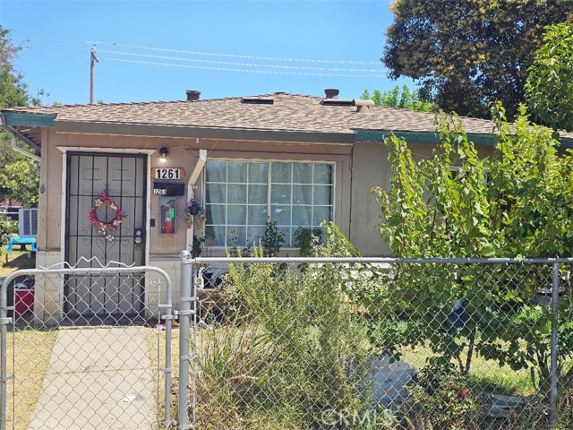 118 T Street, Merced CA: https://media.crmls.org/medias/f1c1f3cd-3048-4932-a0f9-f06672541ceb.jpg