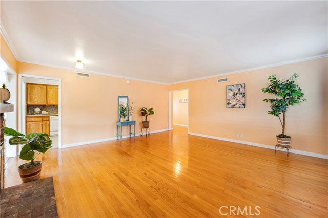 Detail Gallery Image 13 of 33 For 910 S 5th, Arcadia,  CA 91006 - 3 Beds | 2 Baths