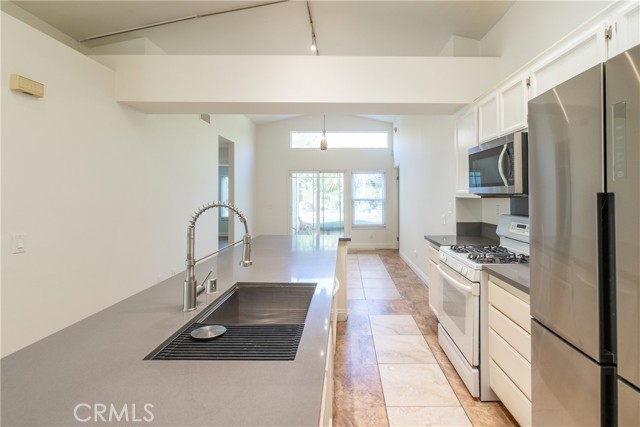 Detail Gallery Image 15 of 29 For 15479 Doris Ct, Moorpark,  CA 93021 - 3 Beds | 2 Baths