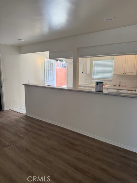 25601 Crenshaw Boulevard, Torrance CA: https://media.crmls.org/medias/f1c29011-0910-4c02-b700-74f2f040f8e1.jpg