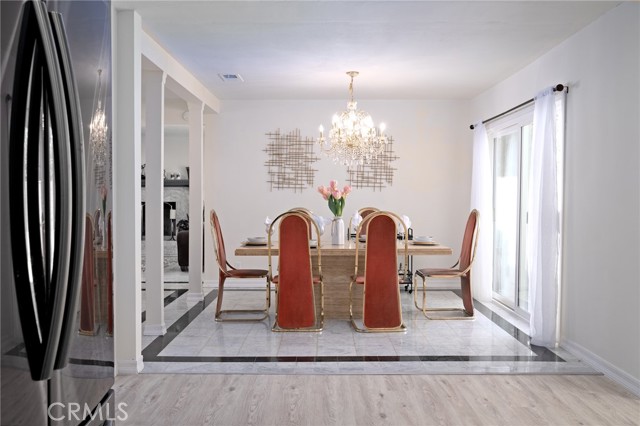 Detail Gallery Image 10 of 70 For 10660 Melvin Ave, Porter Ranch,  CA 91326 - 5 Beds | 3/1 Baths