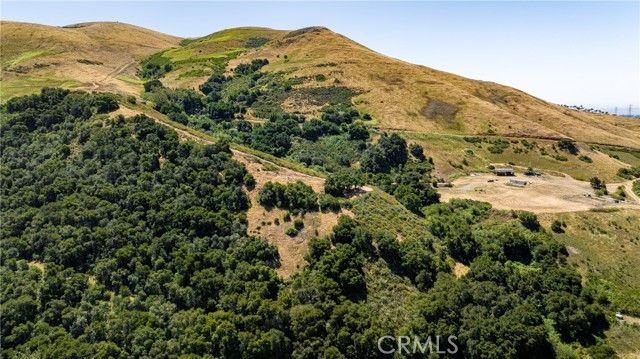 680 Spring Canyon Lane, Nipomo CA: https://media.crmls.org/medias/f1c5291c-cae5-4e3b-90cd-a43ca6dd2527.jpg