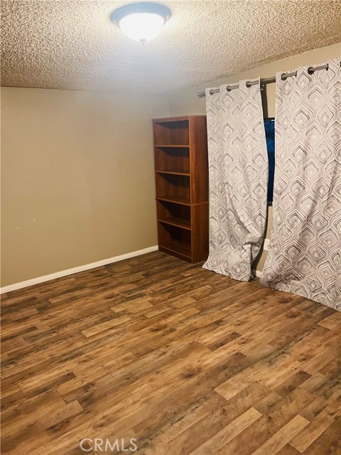 27172 Prospect Street, Boron CA: https://media.crmls.org/medias/f1c5b588-7133-49ef-bf7f-7858b7a897c7.jpg