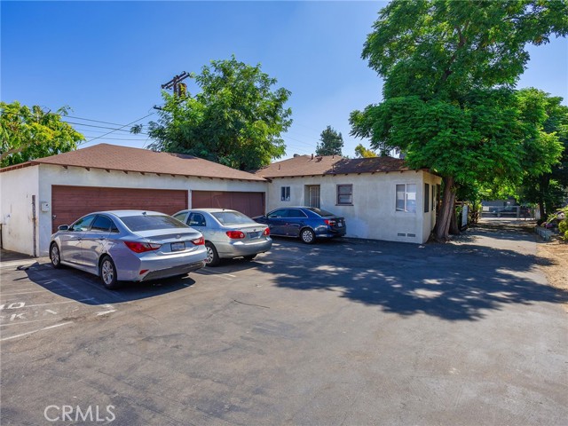 5150 Riverton Avenue, North Hollywood CA: https://media.crmls.org/medias/f1c5d814-e855-4245-bc7a-05aa9a43a729.jpg