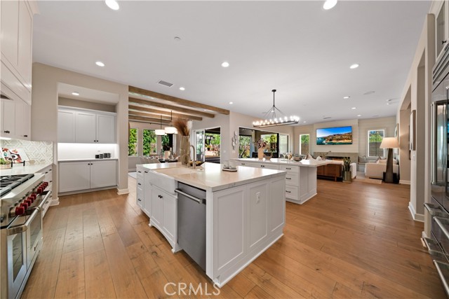 142 Salt spg, Irvine CA: https://media.crmls.org/medias/f1c5feac-f9f8-47c7-9f1d-698e9e941e91.jpg