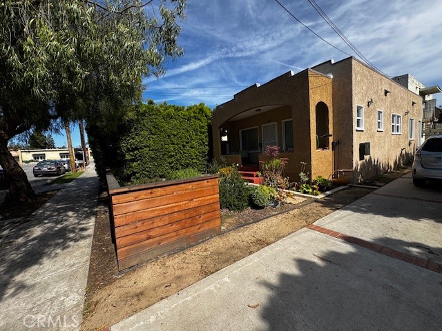 Detail Gallery Image 2 of 24 For 1220 Belmont Ave 3c,  Long Beach,  CA 90804 - 1 Beds | 1 Baths