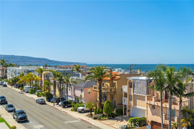 Detail Gallery Image 40 of 55 For 600 Monterey Bld #8,  Hermosa Beach,  CA 90254 - 2 Beds | 2 Baths